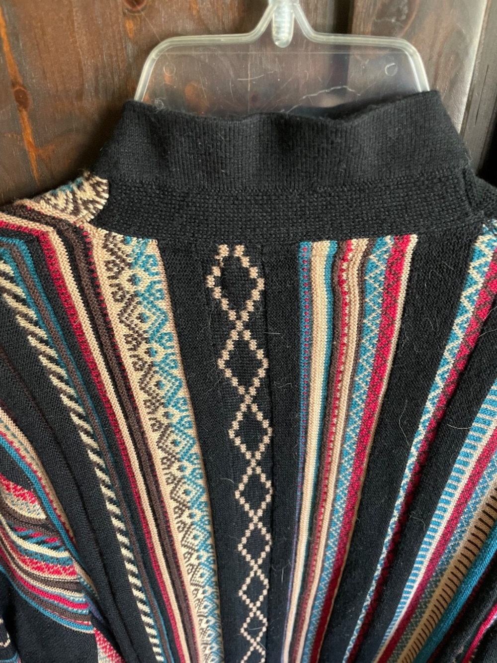 PRICE DROP! Orvis Aztec Southwestern Knit Long Open Front Wrap - Women's L - Picture 10 of 13